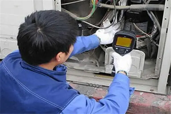 利澳集成灶售后服务热线全国24小时电话