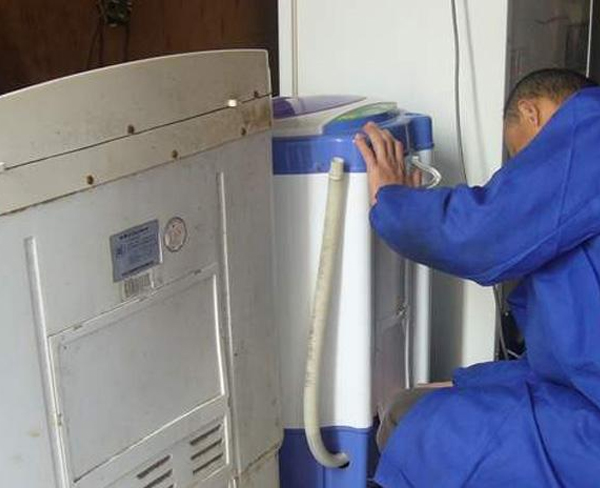 森歌集成灶维修电话全国24小时