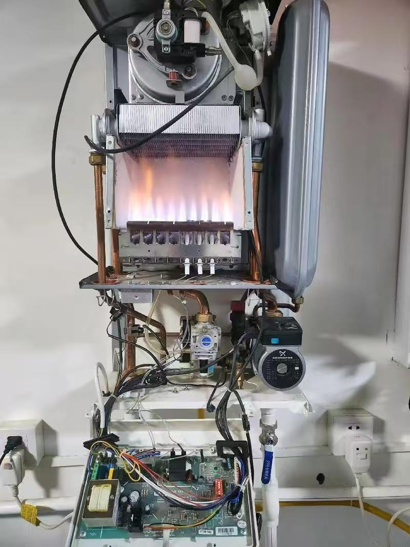 好太太热水器售后电话维修客服全国统一服务24小时为您服务好太太热水器